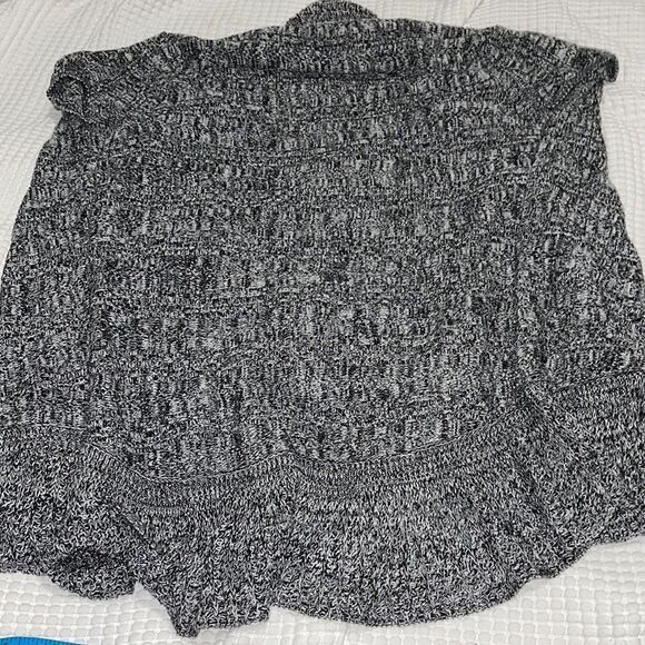 NWT- Style & Co. -M. Open Knit Ruffle Cardigan - Picture 2 of 7